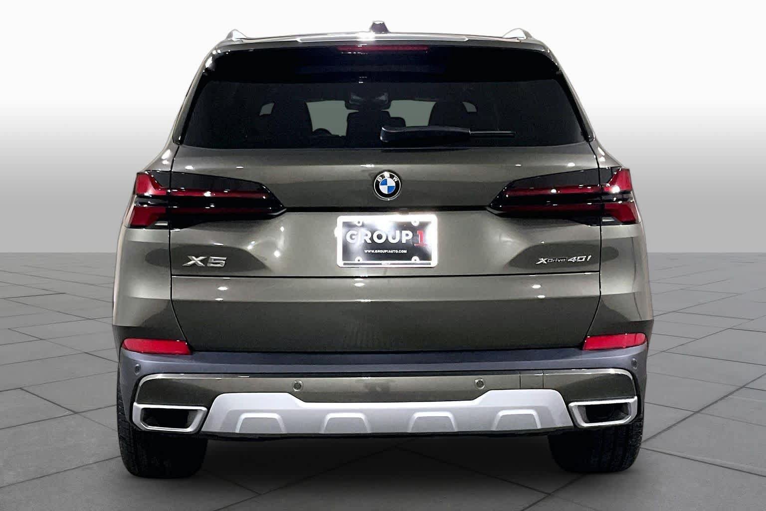 Used 2026 BMW X5 xDrive40i w/ Premium Package AWD/4WD image 4