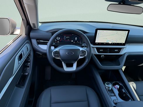 New 2026 Ford Explorer Active w/ Active Comfort Package AWD/4WD image 7