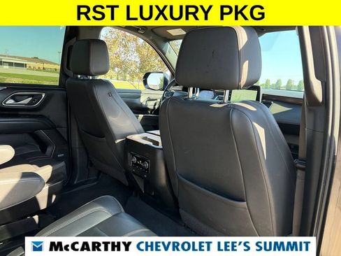 Used 2022 Chevrolet Suburban RST w/ Luxury Package AWD/4WD image 35
