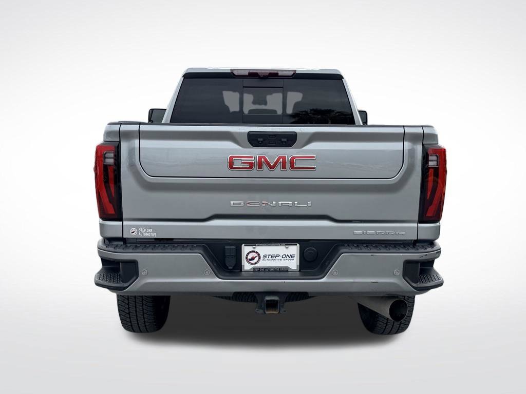 Used 2024 GMC Sierra 2500 Denali w/ Denali Reserve Package AWD/4WD image 6