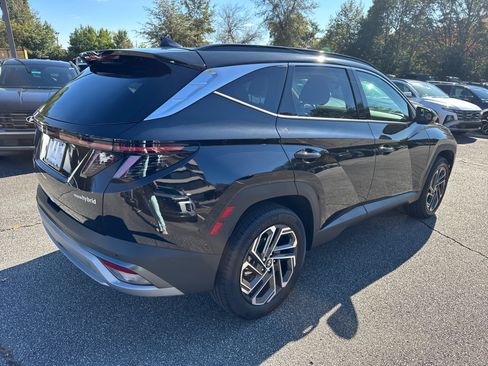 New 2025 Hyundai Tucson Limited image 8