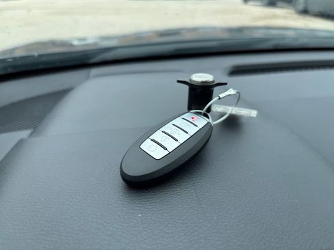 Used 2025 Nissan Altima 2.5 SV FWD image 21