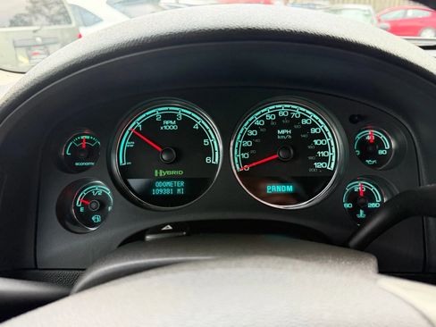 Used 2008 GMC Yukon 4WD Hybrid image 5