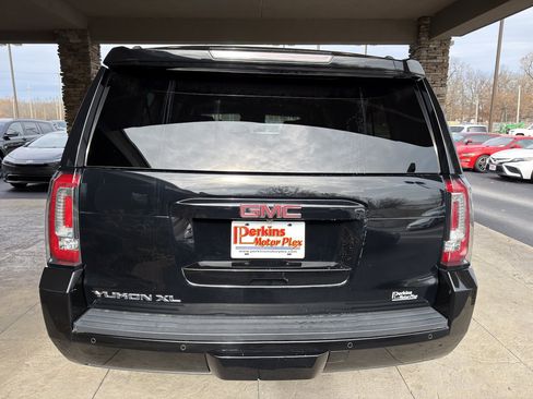 Used 2018 GMC Yukon XL SLT w/ Open Road Package image 8