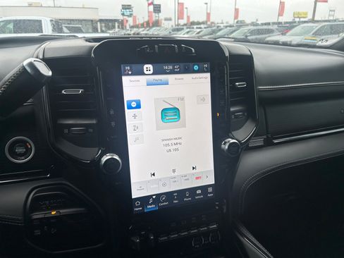 Used 2022 RAM 2500 Limited image 17