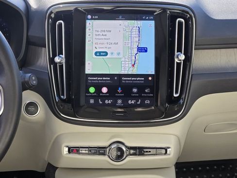 Used 2023 Volvo XC40 B5 Plus w/ Driver Assist Package AWD/4WD image 18