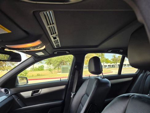 Used 2013 Mercedes-Benz C 250 Sedan image 37