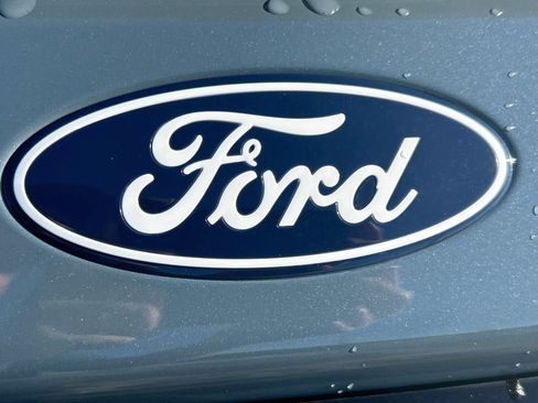 New 2027 Ford Explorer Active RWD image 19
