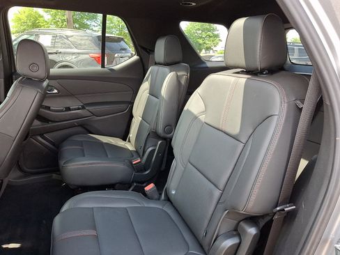 Used 2023 Chevrolet Traverse RS w/ LPO, Floor Liner Package AWD/4WD image 12