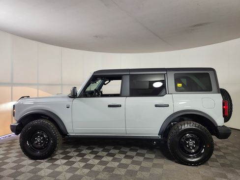 New 2026 Ford Bronco Big Bend w/ Black Diamond Package image 4