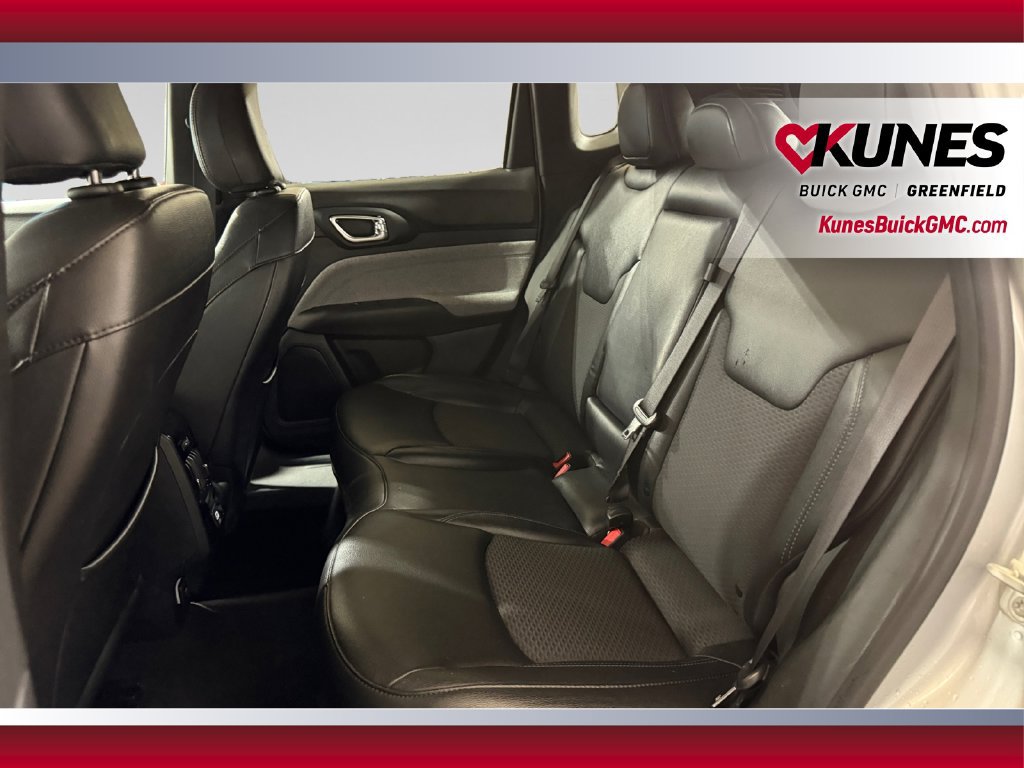 Used 2024 Jeep Compass Latitude AWD/4WD image 34