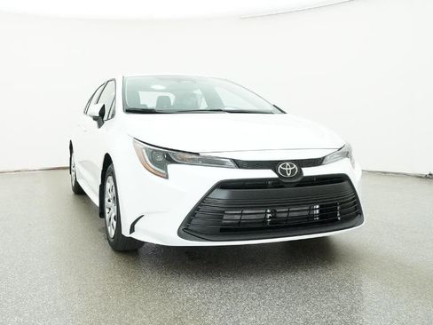 New 2026 Toyota Corolla LE image 31