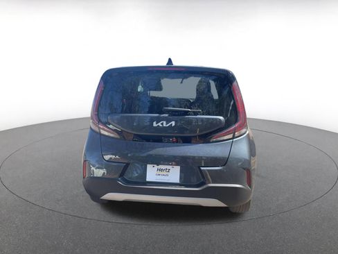 Used 2025 Kia Soul LX w/ LX Technology Package image 25
