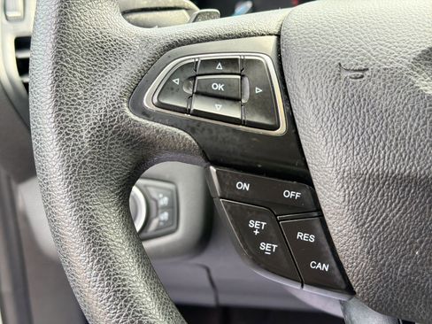 Used 2017 Ford Escape SE w/ Equipment Group 201A FWD image 25