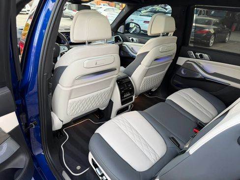 Used 2024 BMW ALPINA XB7 AWD/4WD image 25