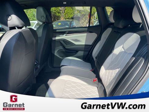 Certified 2025 Volkswagen Tiguan SEL R-Line AWD/4WD image 31