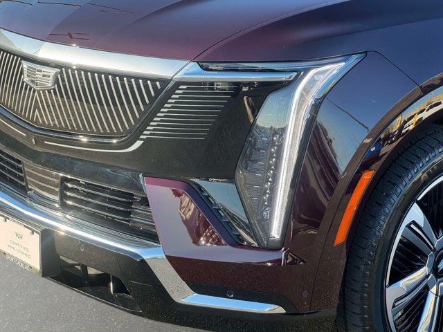 Certified 2025 Cadillac Escalade IQ Luxury 2 w/ LPO, Premium Carpet Package AWD/4WD image 27