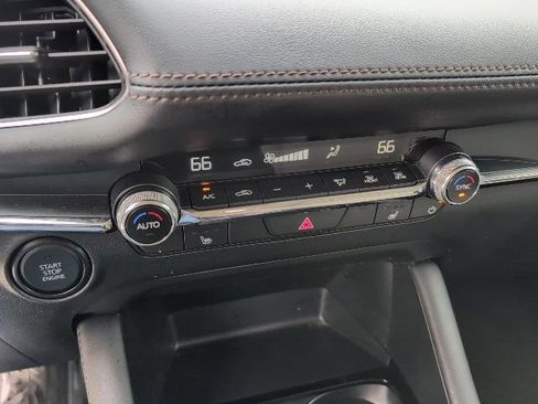 Used 2025 MAZDA MAZDA3 s image 21