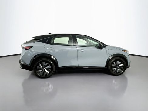 Used 2024 Nissan Ariya AWD image 8
