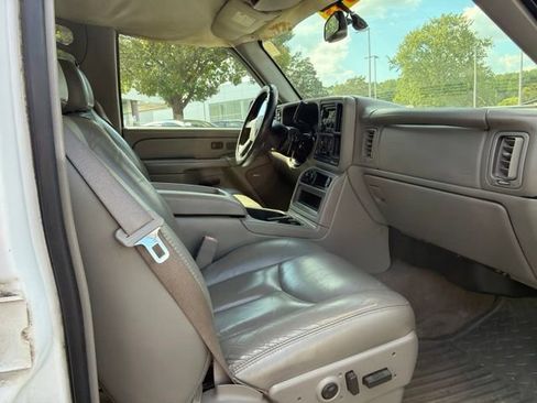 Used 2005 Chevrolet Silverado 1500 4x4 Crew Cab w/ Light Duty Power Package image 18