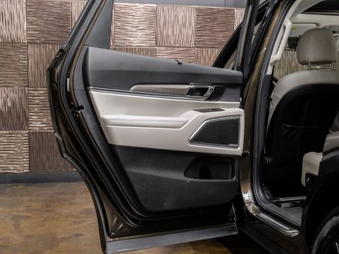 Used 2021 Kia Telluride SX w/ Nightfall Edition Package AWD/4WD image 52