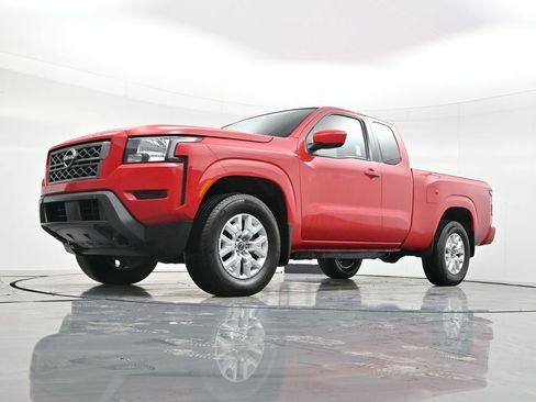 Used 2022 Nissan Frontier SV image 44