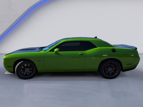 Used 2017 Dodge Challenger T/A image 10
