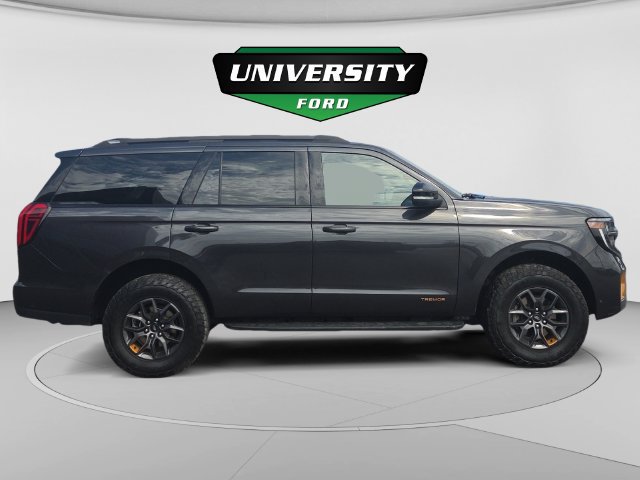 Used 2025 Ford Expedition Tremor AWD/4WD image 2