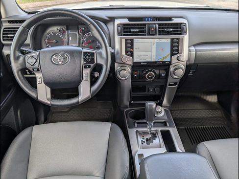 Used 2024 Toyota 4Runner SR5 Premium w/ Moonroof Package AWD/4WD image 9