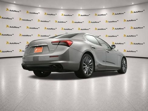 Used 2021 Maserati Ghibli S RWD image 49