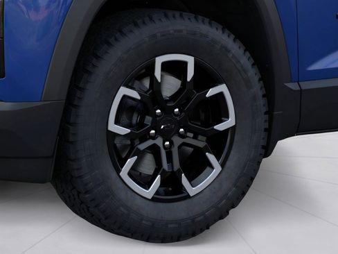 New 2026 Chevrolet Equinox ACTIV w/ Safety and Technology Package image 9