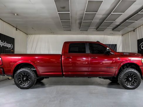 Used 2020 RAM 2500 Laramie w/ Night Edition AWD/4WD image 6