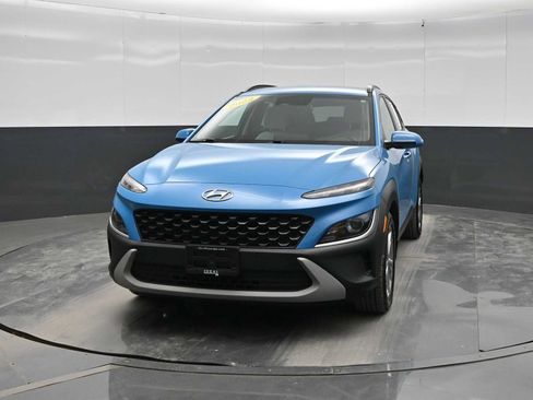 Used 2022 Hyundai Kona SEL AWD/4WD image 3