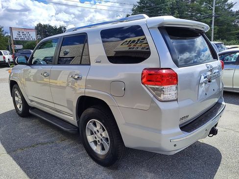 Used 2010 Toyota 4Runner SR5 AWD/4WD image 6