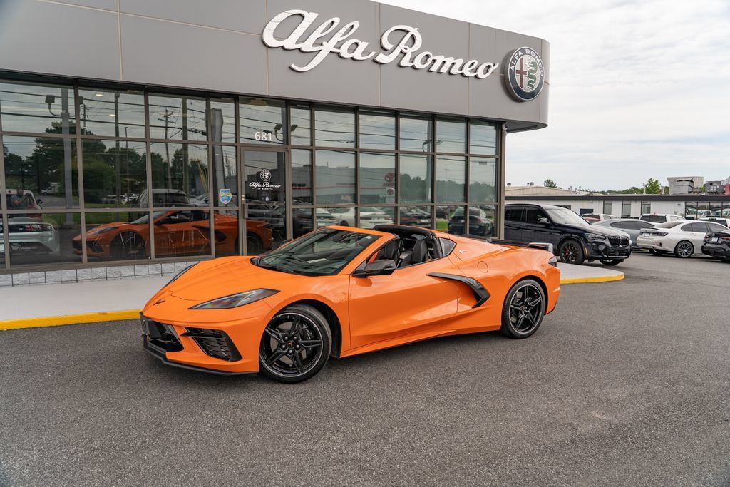 Used 2022 Chevrolet Corvette Stingray Premium Cpe w/ Z51 Performance Package RWD image 2
