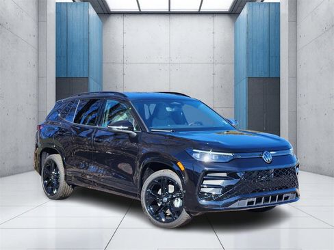 New 2026 Volkswagen Tiguan SE R-Line image 1