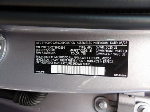 New 2026 Volvo XC40 B5 Plus w/ Protection Package Premier image 26