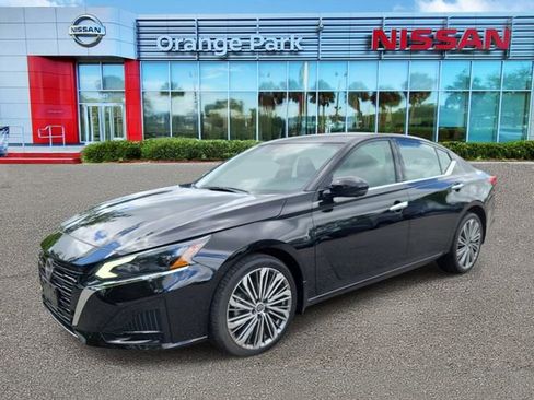 Used 2023 Nissan Altima 2.5 SL AWD/4WD image 4