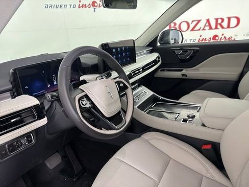 New 2025 Lincoln Aviator Premiere image 14
