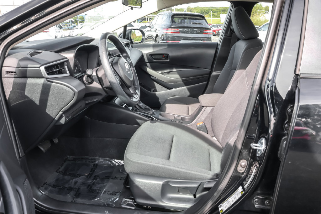 Used 2024 Toyota Corolla LE FWD image 6