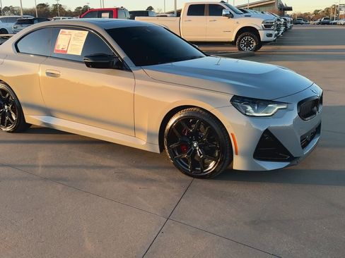 Used 2025 BMW M240i xDrive Coupe w/ Premium Package image 3