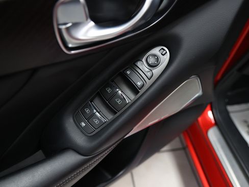 Used 2024 INFINITI Q50 Sensory image 35