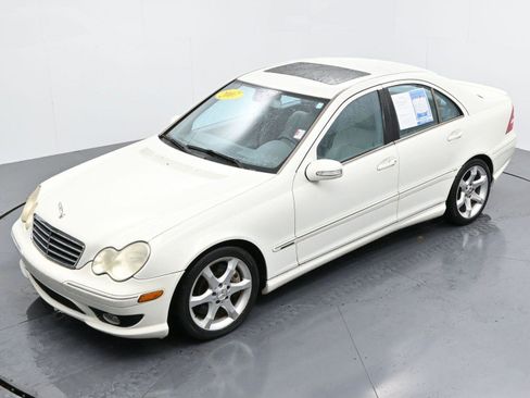 Used 2007 Mercedes-Benz C 230 Sedan image 32