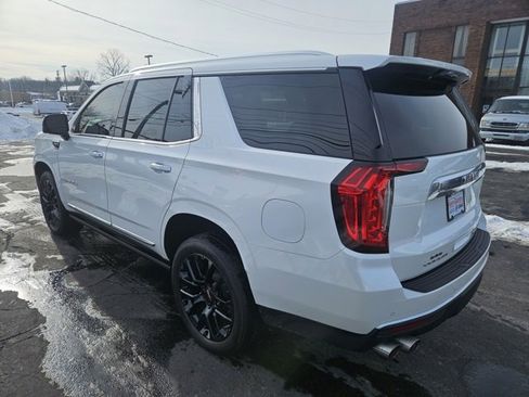 Used 2022 GMC Yukon Denali image 4
