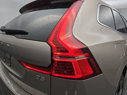 Used 2023 Volvo XC60 B5 Plus w/ Protection Package Premier FWD image 20