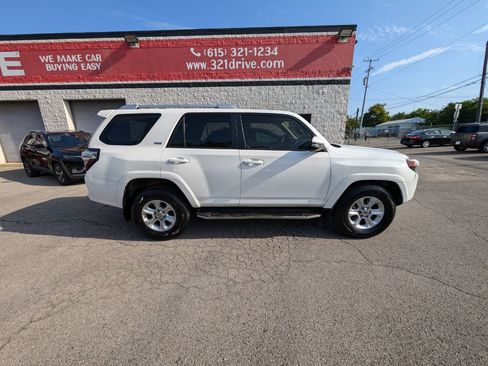 Used 2014 Toyota 4Runner SR5 Premium image 5