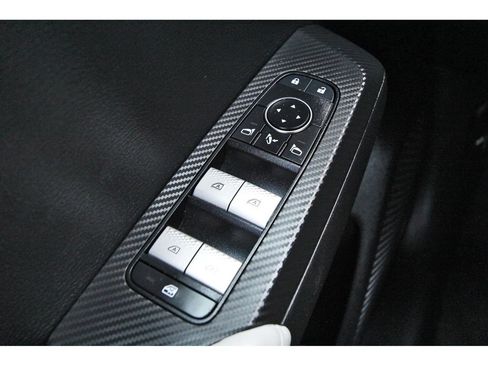 Used 2023 Mitsubishi Outlander FWD image 20
