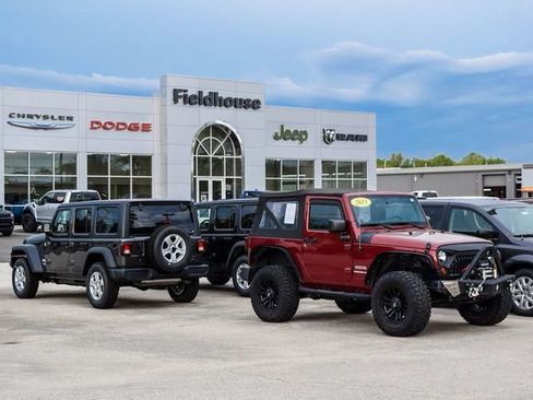 Used 2021 Jeep Wrangler Unlimited Sport image 35