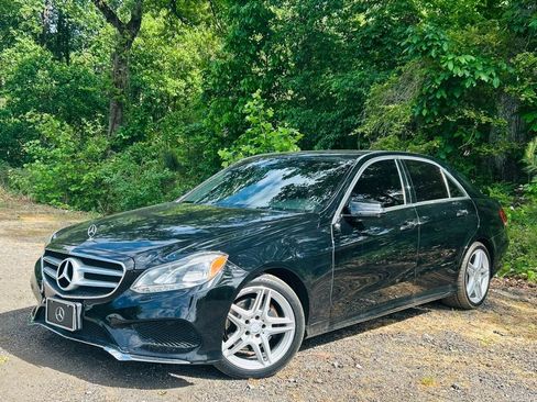 Used 2014 Mercedes-Benz E 350 Sedan image 2