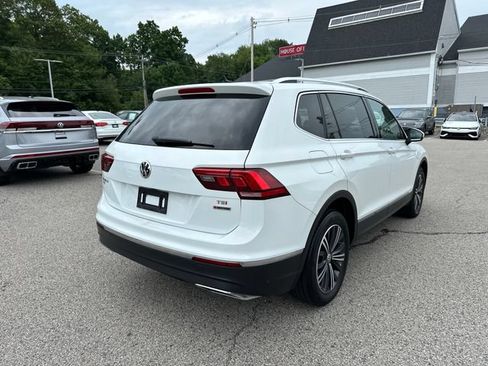 Used 2018 Volkswagen Tiguan SEL AWD/4WD image 8